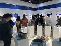 说明: E:\产业公司\230515智能制造专业走进企业\照片\1.jpg