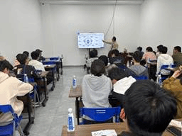 说明: E:\产业公司\230515智能制造专业走进企业\照片\2.jpg